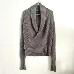 American Eagle Outfitters Sweater Cable Knit Ribbed Long Sleeves V-Neck Medium